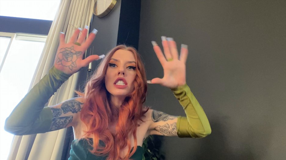 Scarlett Cummings - Poison Ivy Tease Denial JOI